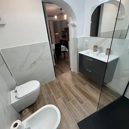 Fleo Sant'ignazio - Centro 博萨